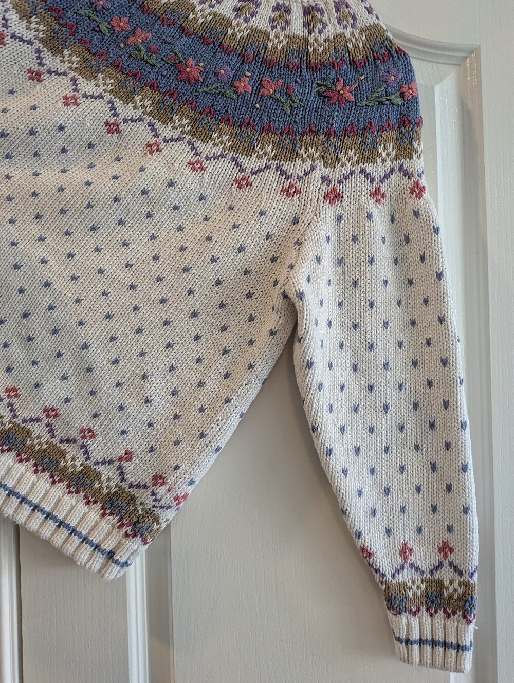 Vintage Northern Isles Hand Knit Embroidered Sweater Grandma Cottagecore Size M - Picture 10 of 12